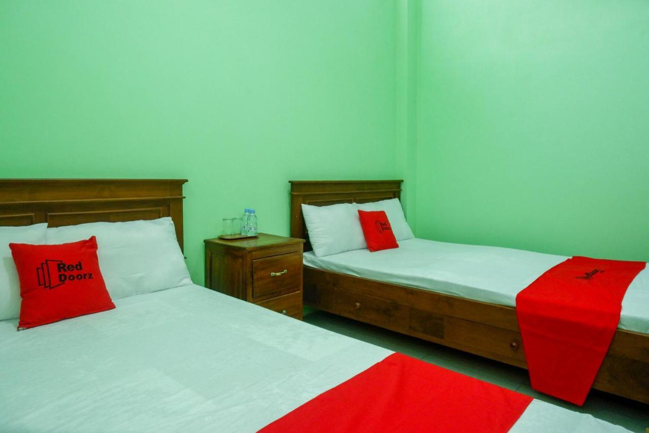 Reddoorz Syariah Near Monumen Jogja Kembali Hotell Kejayan Eksteriør bilde