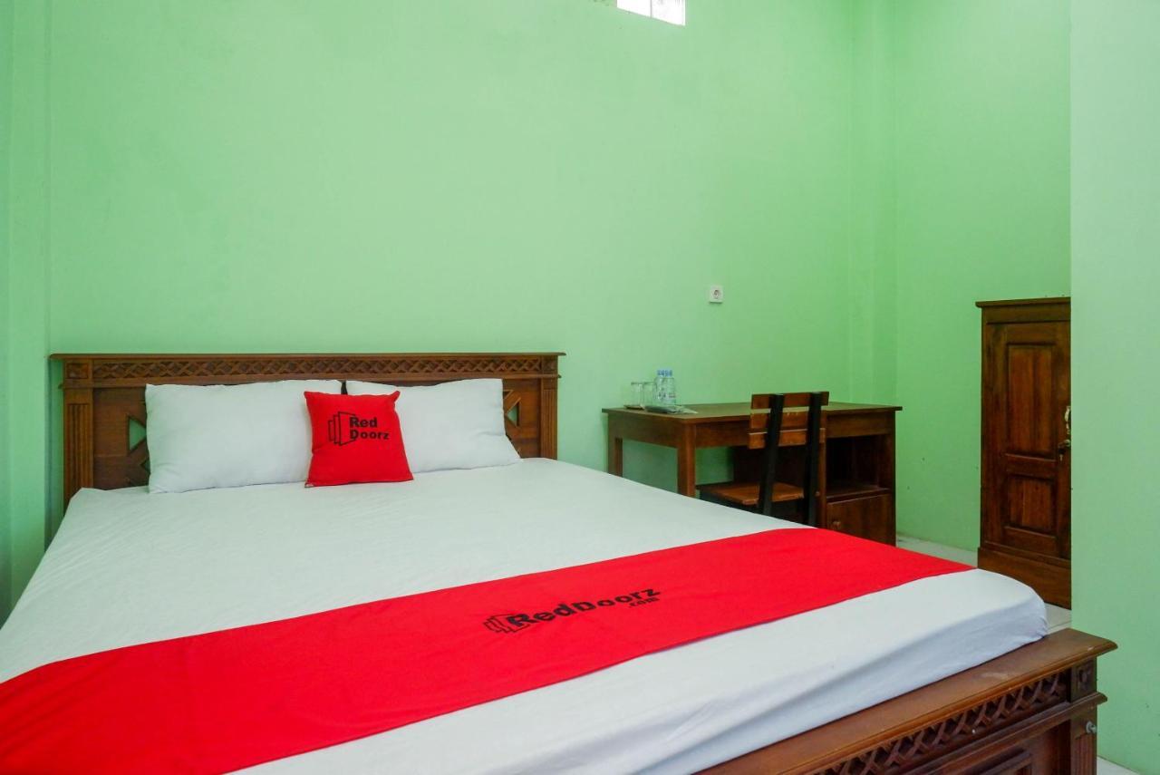 Reddoorz Syariah Near Monumen Jogja Kembali Hotell Kejayan Eksteriør bilde